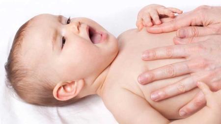 10 consejos para aliviar los cólicos del bebé